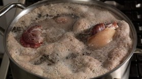 Iată ce trebuie să faci dacă ai uitat să iei spuma de la carne